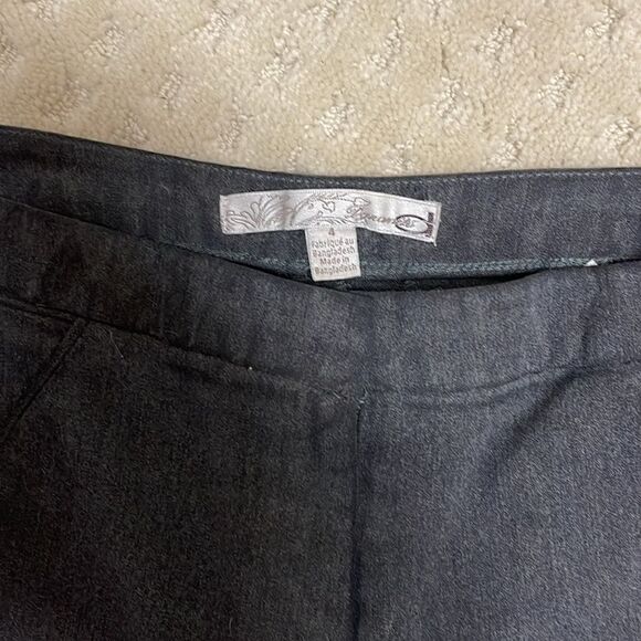 Dynamite, Grey Women’s Dress Pants. Size 4. - Picture 6 of 8